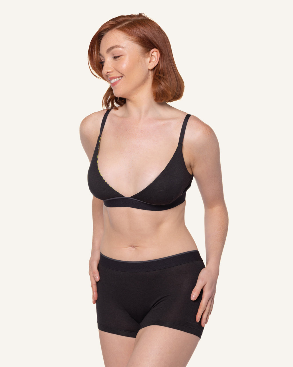 Women's Shortie