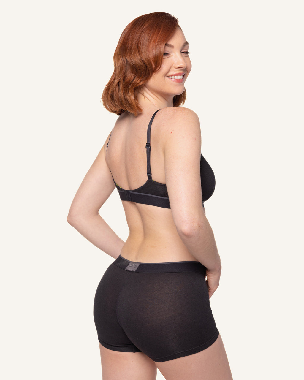 Women's Shortie