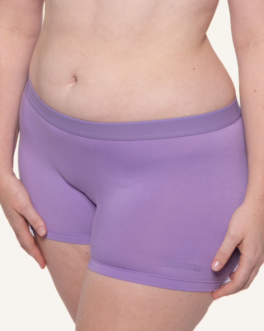 Women's Shortie