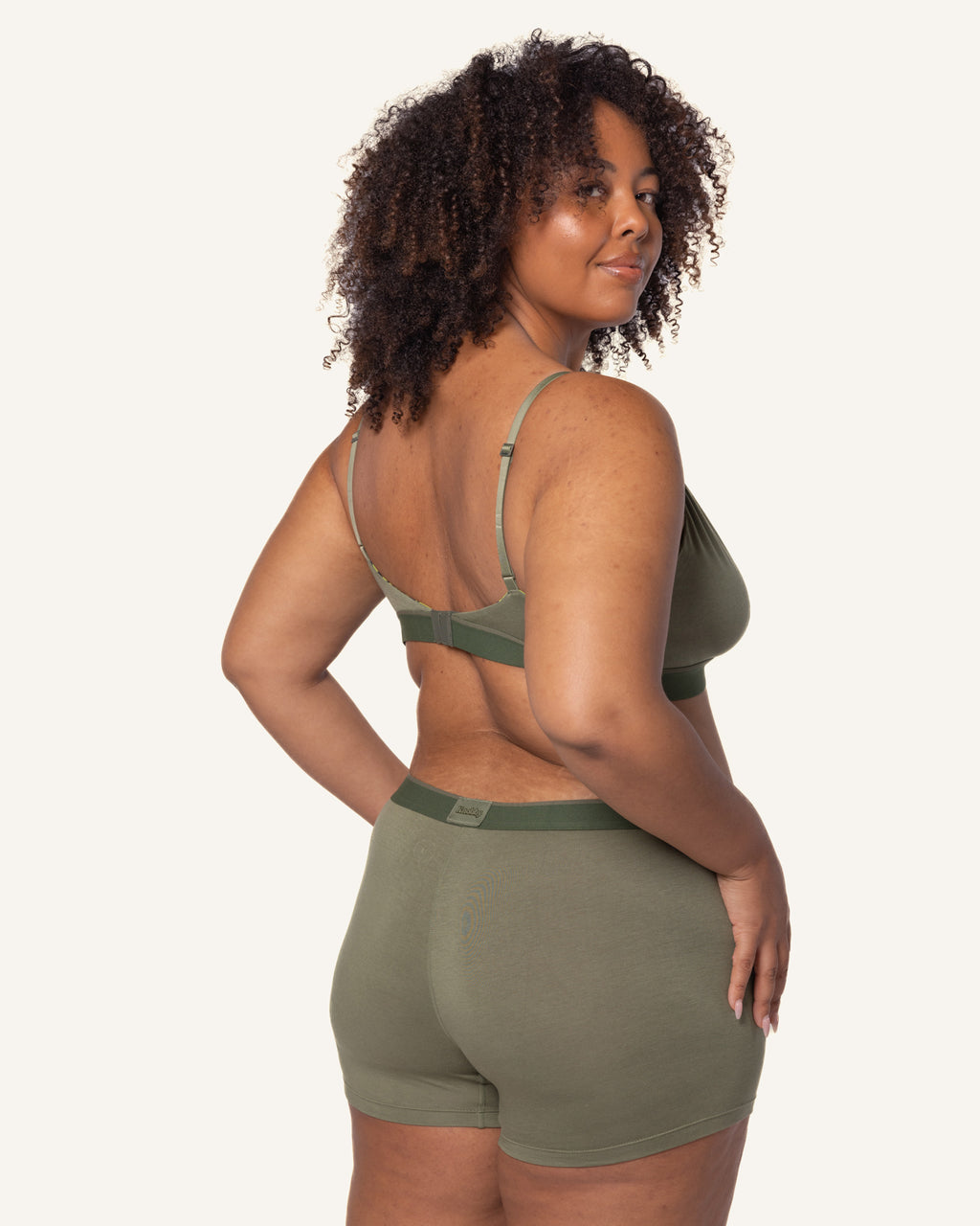 Women's Shortie