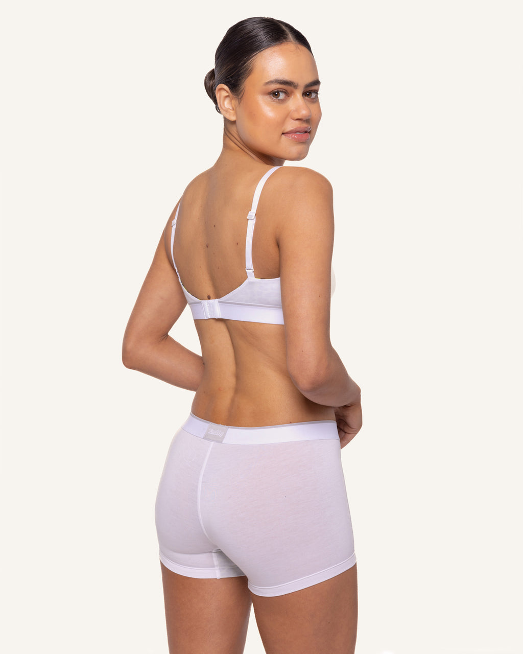 Women's Shortie